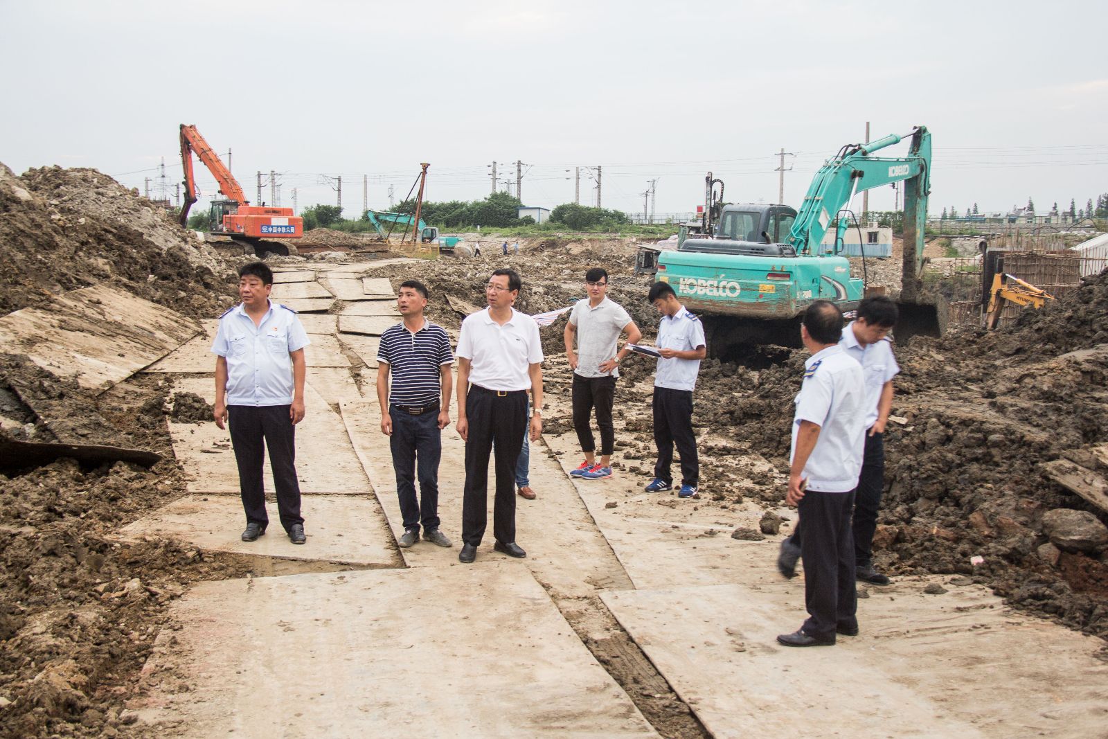 公交集團調(diào)研場站建設工作