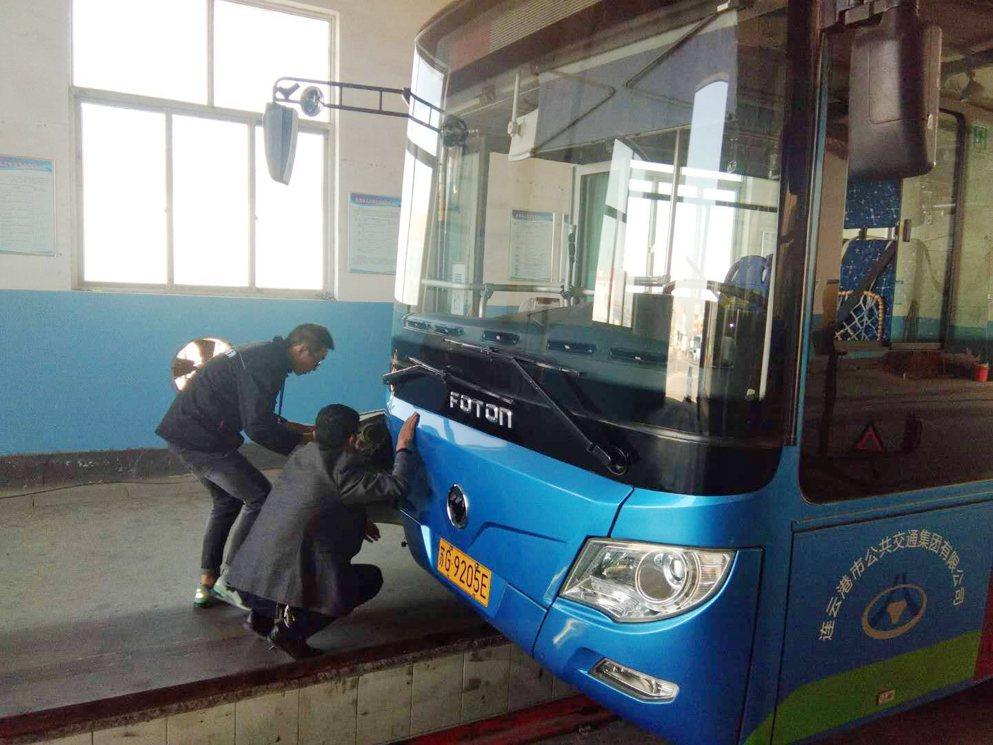 公交集團(tuán)展開四季度車輛技術(shù)等級評定、二級維護(hù)審驗工作